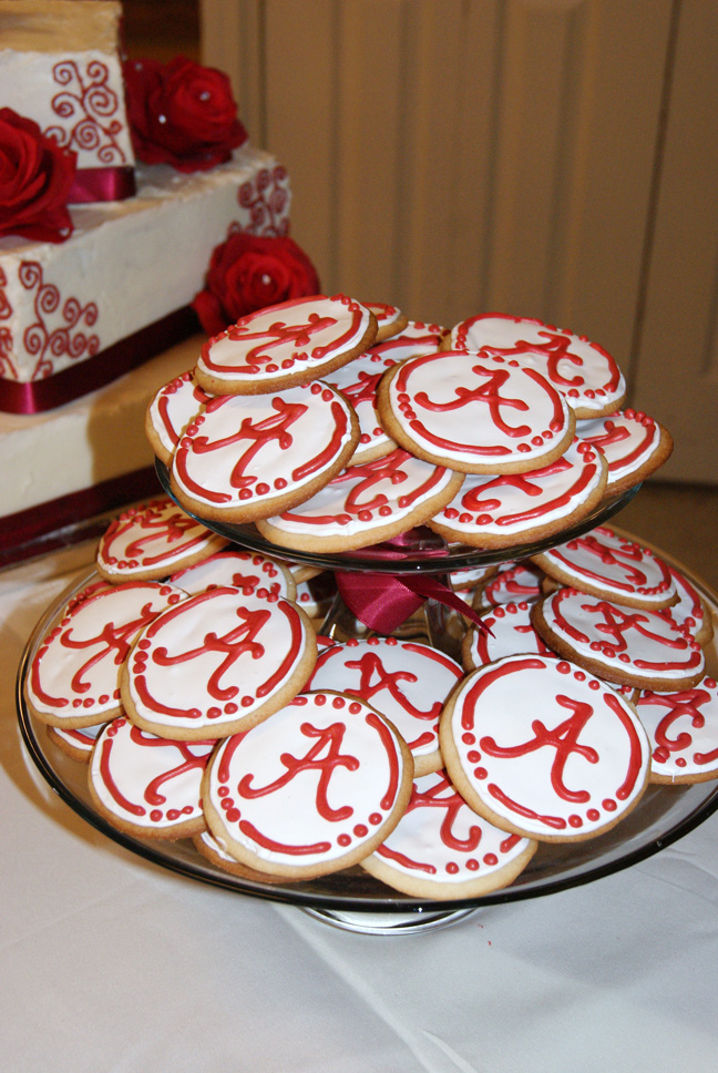 And Alabama wedding cookies They look pretty good together no